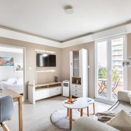 Appartement Le Tassigny à 2mn Du Centre Avec Parking *