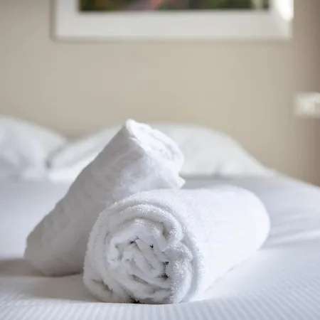 Le Tassigny A 2mn Du Centre Avec Parking *