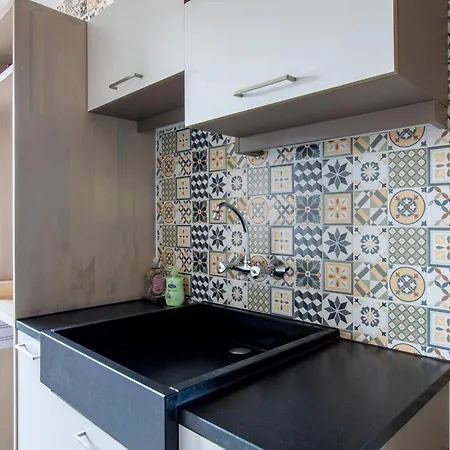 Le Tassigny A 2mn Du Centre Avec Parking *