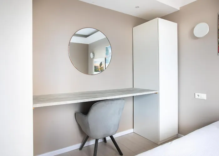 Апартаменты Le Tassigny A 2mn Du Centre Avec Parking