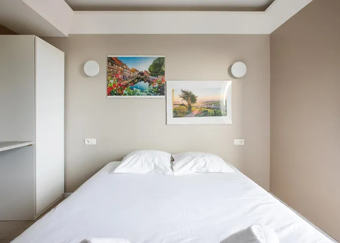 Апартаменты Le Tassigny A 2mn Du Centre Avec Parking